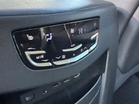 Used 2020 Cadillac Escalade Luxury image 66
