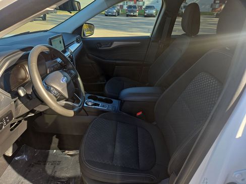 Certified 2023 Ford Escape Active image 10