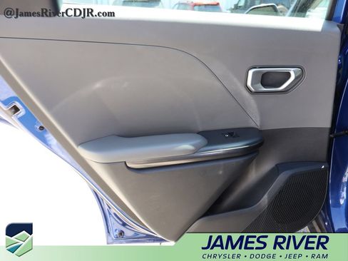 Used 2025 Kia K4 FWD image 16