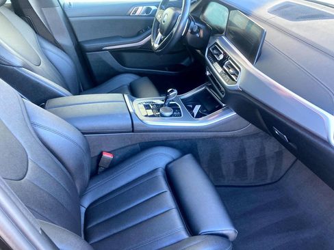 Used 2022 BMW X5 xDrive40i w/ Premium Package AWD/4WD image 15