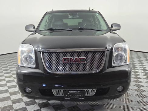 Used 2014 GMC Yukon XL Denali AWD/4WD image 2