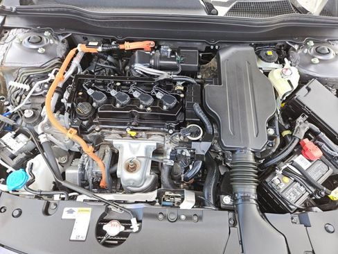 Used 2018 Honda Accord Touring image 29