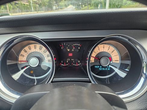 Used 2012 Ford Mustang Premium image 29