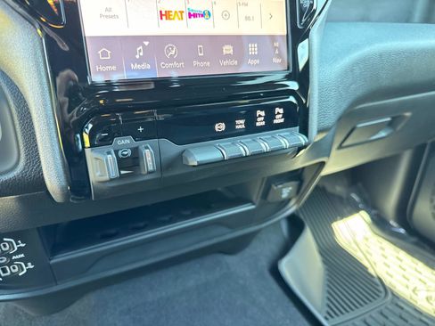 New 2026 RAM 2500 Tradesman AWD/4WD image 26