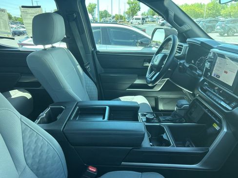 Used 2025 Toyota Tundra SR5 image 3