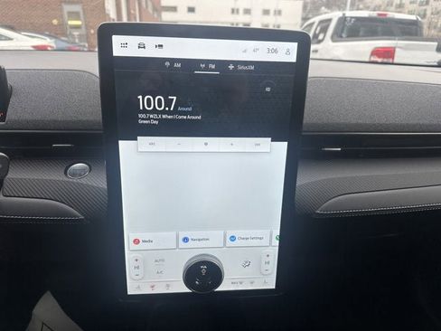 Used 2025 Ford Mustang Mach-E Premium image 18