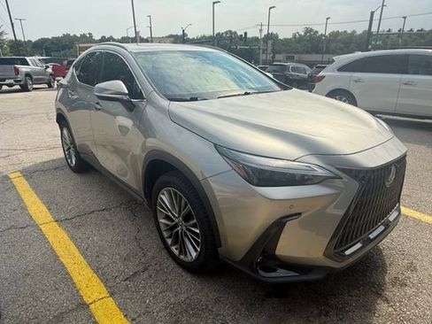 Used 2022 Lexus NX 350h AWD image 3