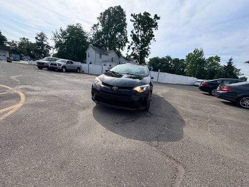 Used 2014 Toyota Corolla LE FWD image 13