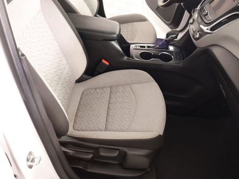 Used 2024 Chevrolet Equinox LT image 12