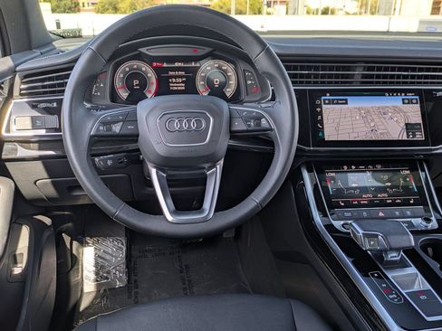 Used 2023 Audi Q7 3.0T Premium w/ Convenience Package AWD/4WD image 8