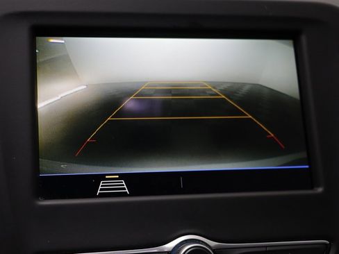 Used 2019 Chevrolet Equinox LT image 9