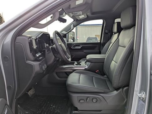 Used 2026 Chevrolet Silverado 2500 LTZ w/ LTZ Plus Package image 17