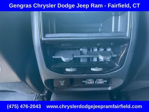 Certified 2024 Jeep Grand Cherokee Altitude AWD/4WD image 40
