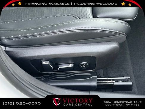 Used 2024 BMW 330i Sedan image 21