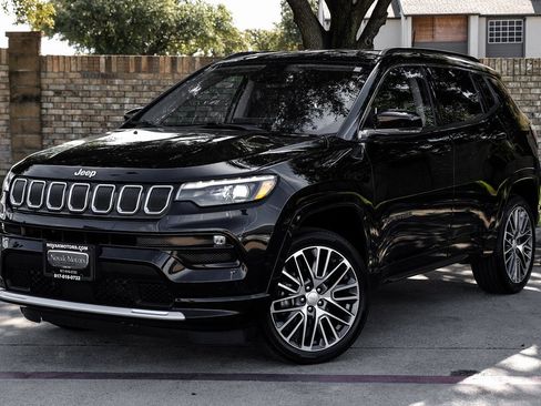 Used 2022 Jeep Compass Limited w/ Elite Group image 11