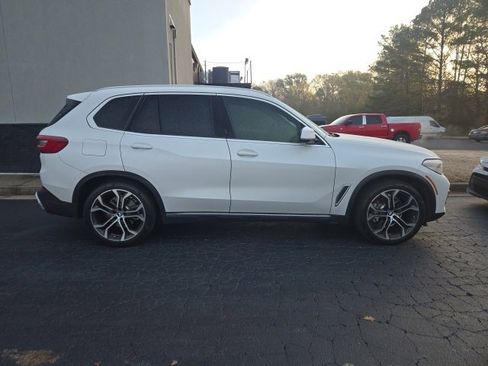 Used 2021 BMW X5 sDrive40i w/ Convenience Package image 2
