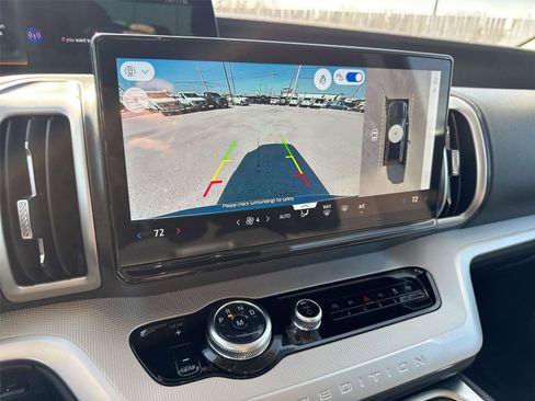 Certified 2025 Ford Expedition Active image 24