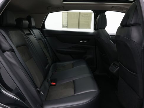 Used 2023 Nissan Ariya AWD image 46