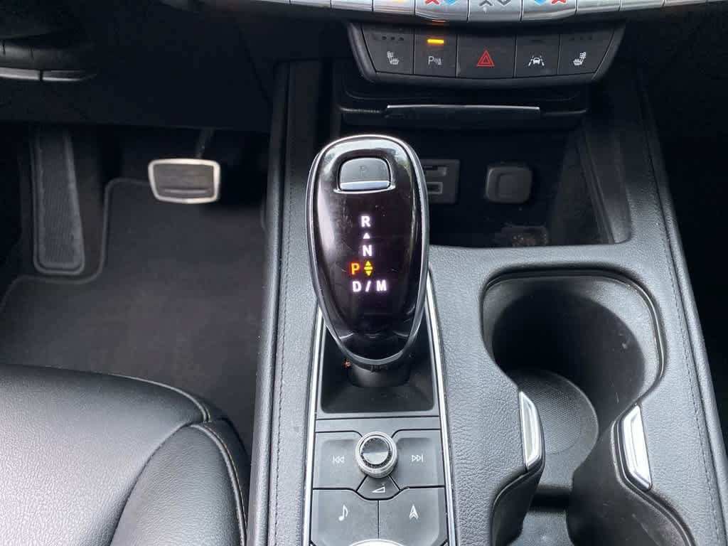 Used 2023 Cadillac XT4 Sport w/ Cold Weather Package AWD/4WD image 28