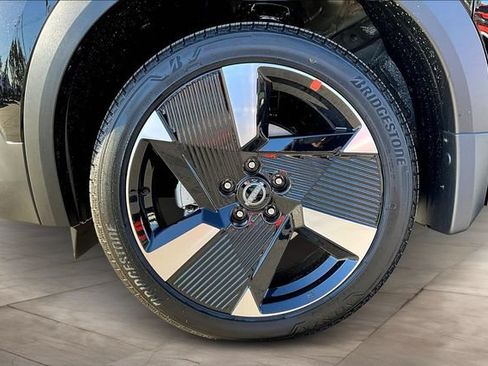 New 2026 Nissan Kicks SR FWD image 12