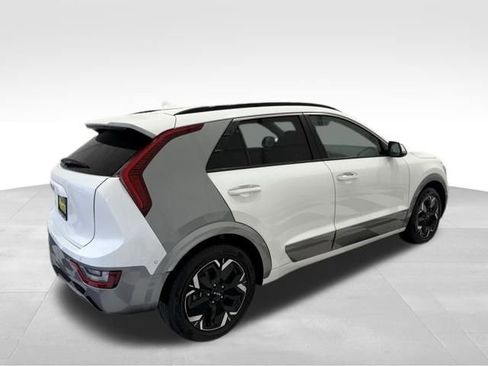 Used 2023 Kia Niro Wave image 6