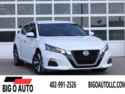Used 2022 Nissan Altima 2.5 SV