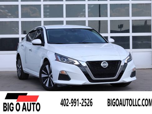 Used 2022 Nissan Altima 2.5 SV AWD/4WD image 1