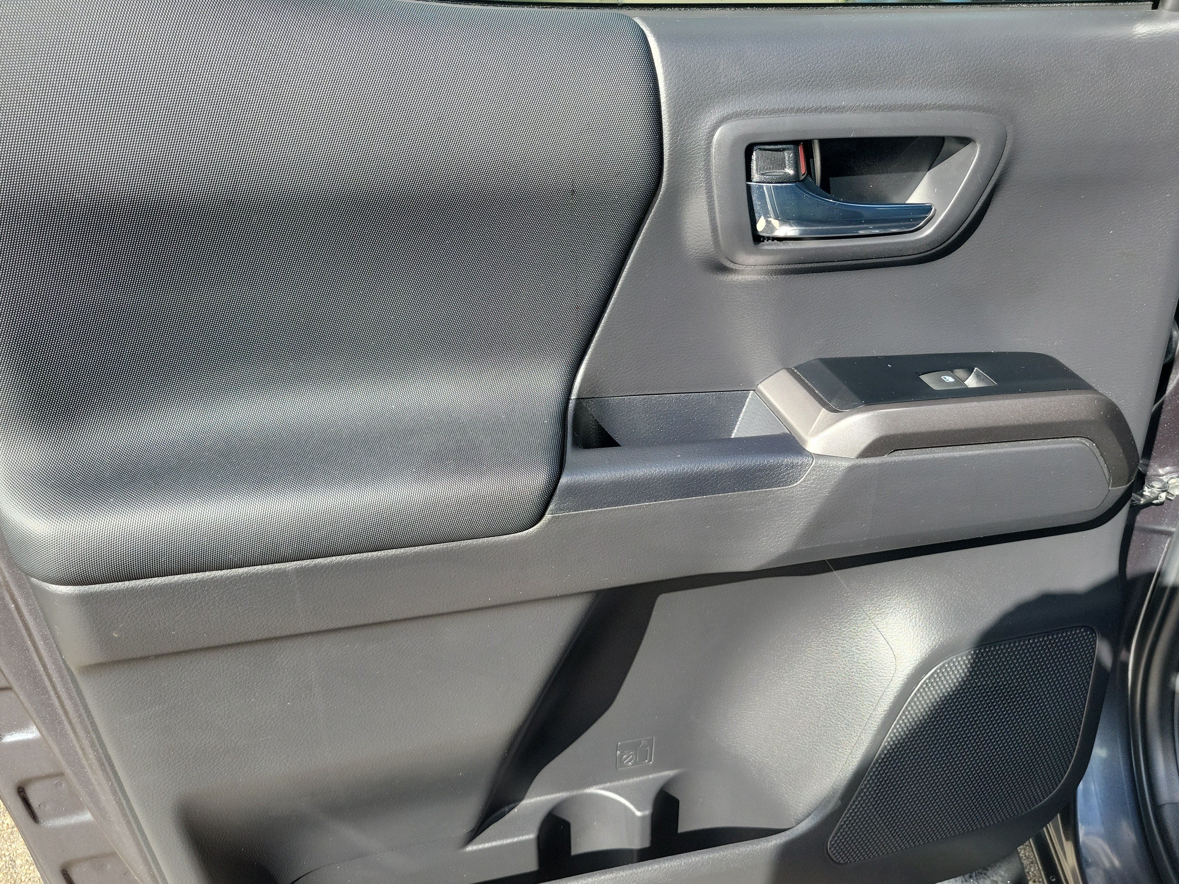 Certified 2023 Toyota Tacoma TRD Off-Road w/ Technology Package RWD image 11