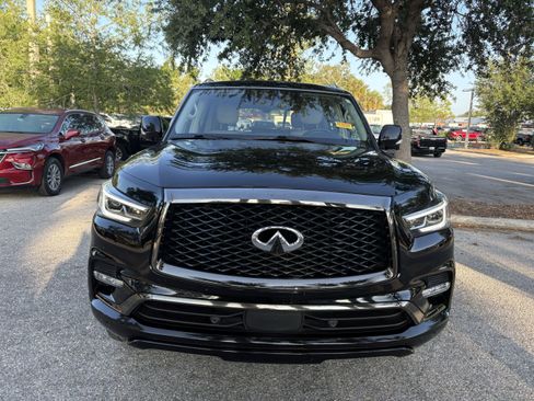 Used 2022 INFINITI QX80 Premium Select w/ Cargo Package RWD image 2