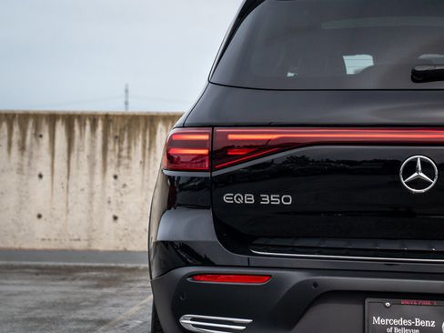 Certified 2025 Mercedes-Benz EQB 350 4MATIC SUV image 9