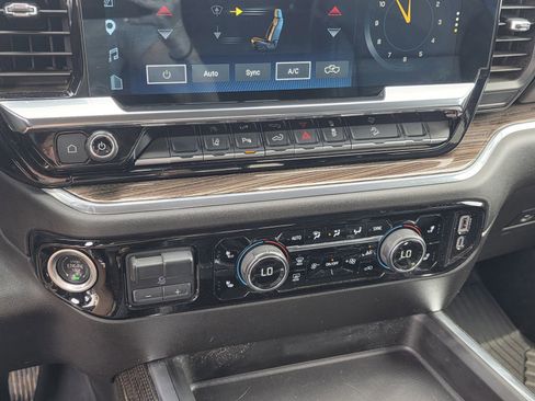 Used 2024 Chevrolet Silverado 2500 LT w/ All Star Edition AWD/4WD image 15
