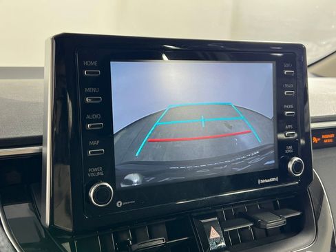 Used 2021 Toyota Corolla LE image 31