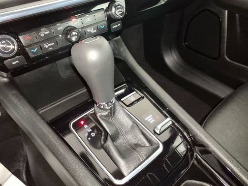 Used 2022 Jeep Compass Limited AWD/4WD image 23