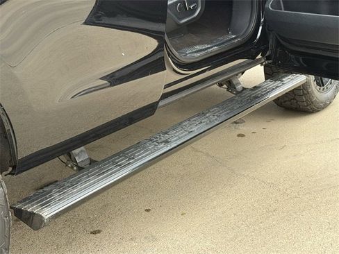 Used 2021 Ford Expedition Limited image 9