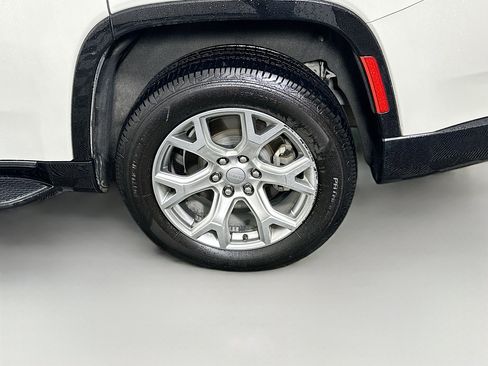 Used 2022 Jeep Wagoneer Series I w/ Premium Group I image 11