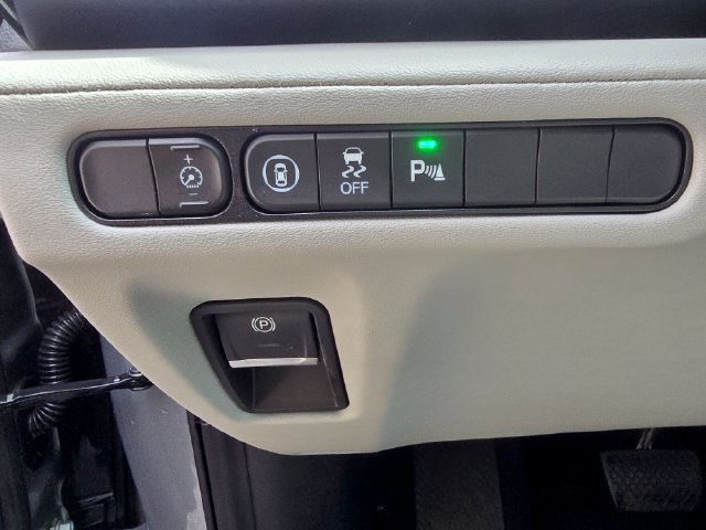 Used 2024 Acura MDX w/ Technology Package FWD image 12