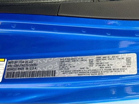 New 2025 Jeep Gladiator Sport image 32