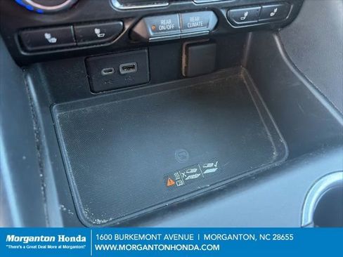 Used 2021 Chevrolet Tahoe Z71 w/ Z71 Signature Package AWD/4WD image 24
