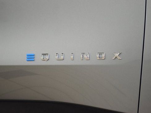 New 2026 Chevrolet Equinox EV LT image 16