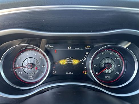 Used 2016 Dodge Charger SXT image 18