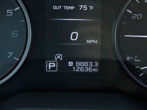Used 2025 Subaru Outback Onyx Edition AWD/4WD image 32