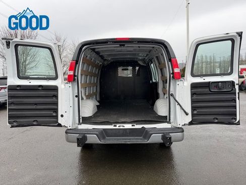 Used 2024 GMC Savana 2500 w/ Driver Convenience Package image 27