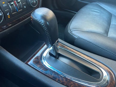Used 2013 Chevrolet Impala LTZ image 18