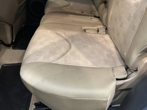 Used 2011 Toyota RAV4 4WD w/ Base L4 Extra Value Pkg image 16