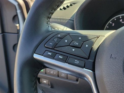 Used 2021 Nissan Sentra SV image 28