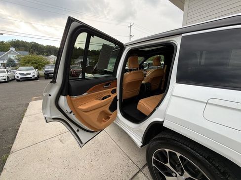 Used 2022 Jeep Grand Cherokee Summit AWD/4WD image 41