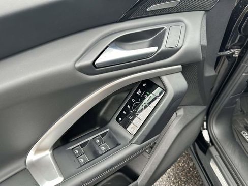 Certified 2025 Audi Q5 Premium Plus w/ Premium Plus AWD/4WD image 20