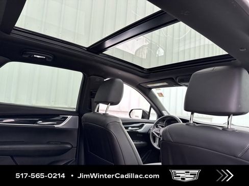 Certified 2025 Cadillac XT5 Premium Luxury image 24
