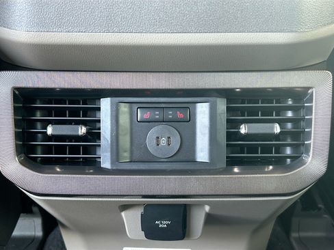 New 2026 Ford F250 Platinum w/ Platinum Plus Package AWD/4WD image 18