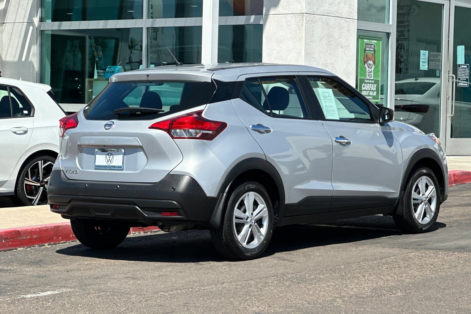 Used 2020 Nissan Kicks S FWD image 4